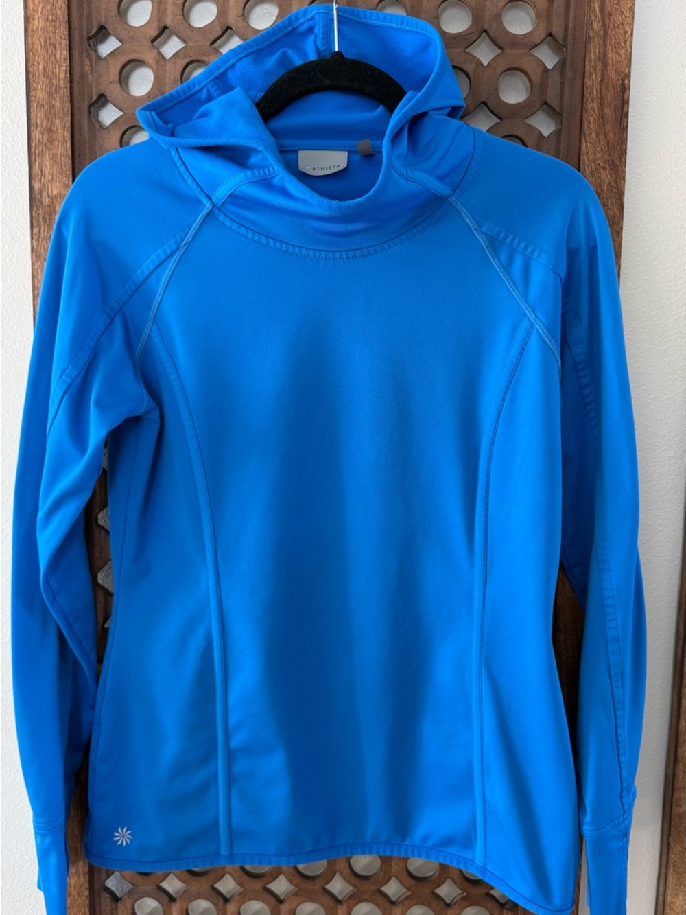 Athleta Blue Hoodie Thumbholes Athletic Top S